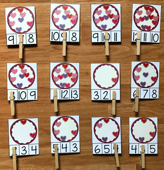 Valentine\'s Day Math Task Cards